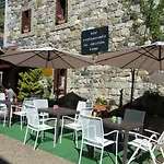 بيت شباب Refugio La Ardilla Real