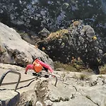 بيت شباب Refugio La Ardilla Real *
