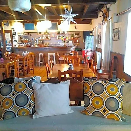 Hostel Refugio La Ardilla Real