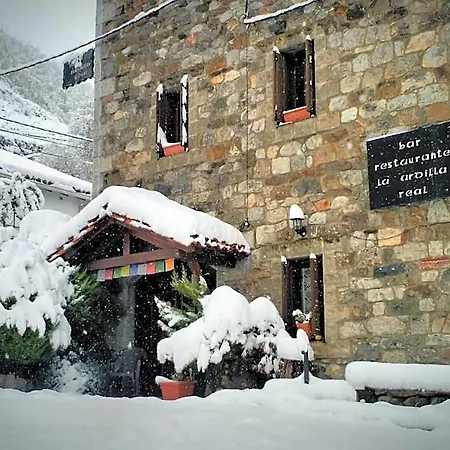 Refugio La Ardilla Real Hostel Posada De Valdeon