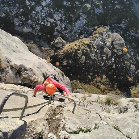 Hostal Refugio La Ardilla Real *