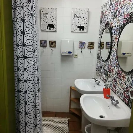 Refugio La Ardilla Real Hostel